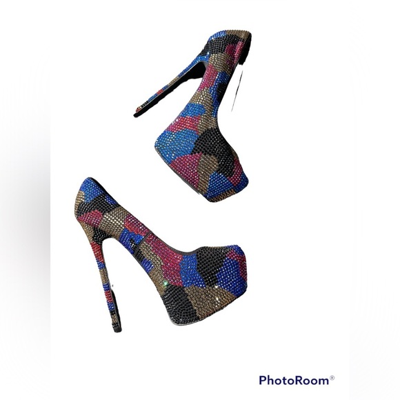 Steve Madden Dyvinal Platform Jeweled Pumps - Picture 4 of 11